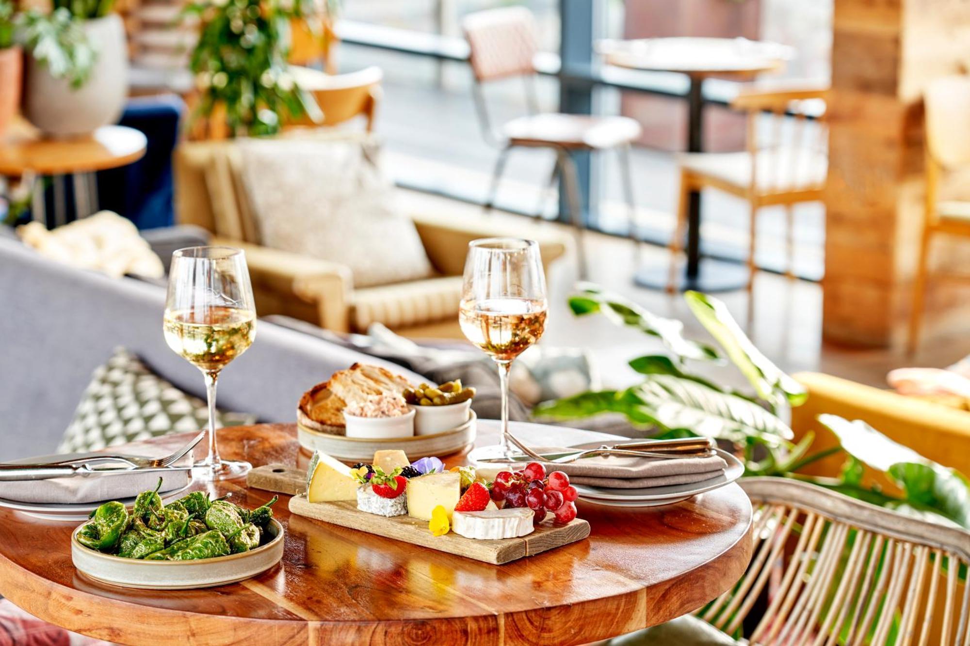 Treehouse Hotel London Ngoại thất bức ảnh