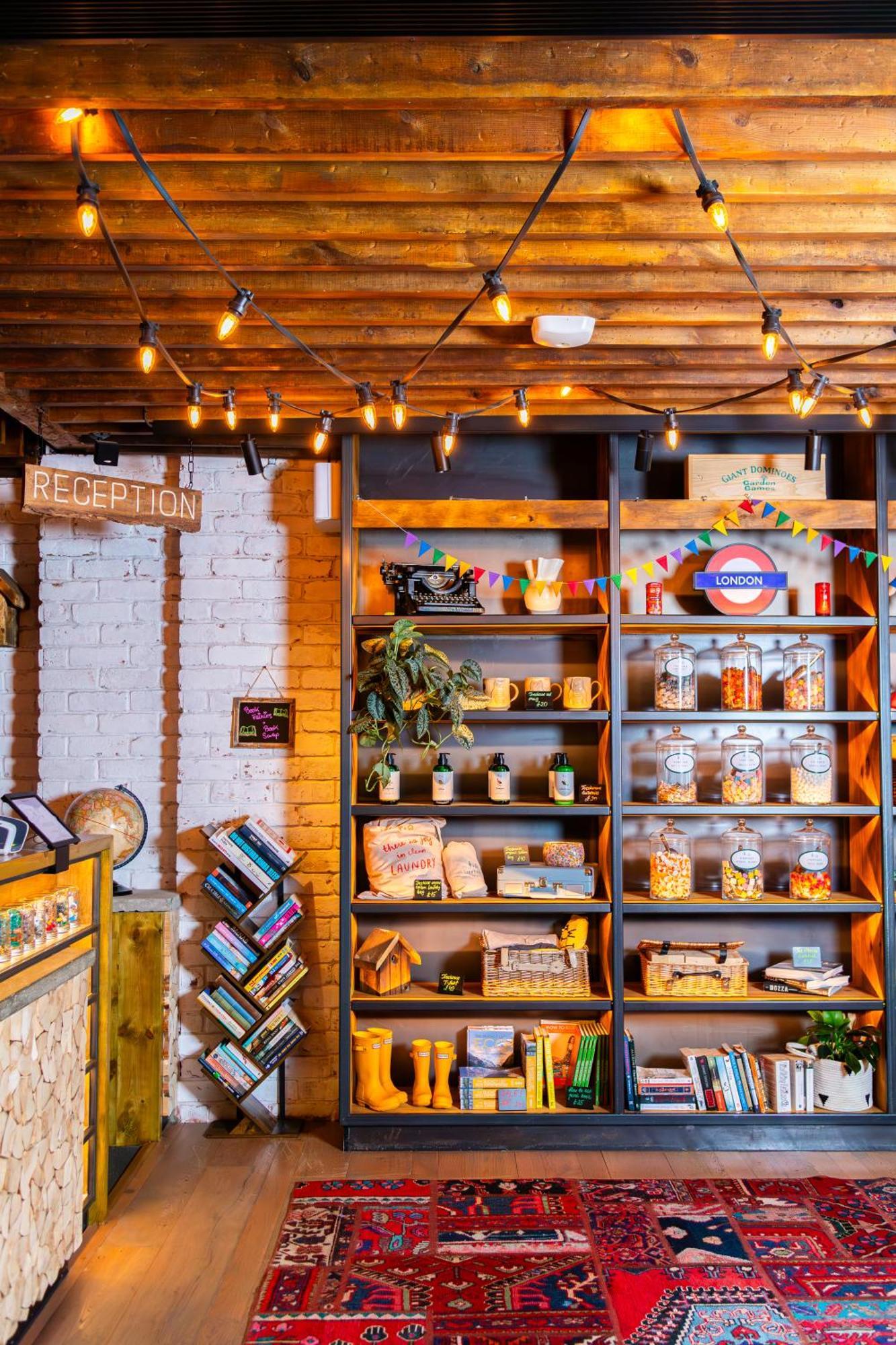 Treehouse Hotel London Ngoại thất bức ảnh